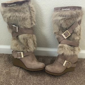 NWT Faux fur Bebe boots